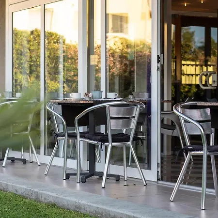 Szálloda Smart-hotel Minusio, A Swiss Quality 3*